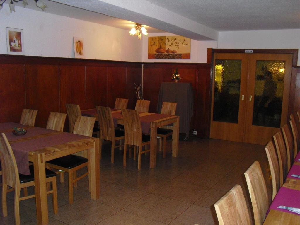 Gasthof Zum Lahntal Laurenburg Buitenkant foto